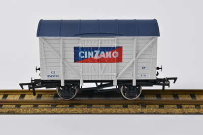 WRCC21 Cinzano 12 Ton Ventilated Van RN:B545513